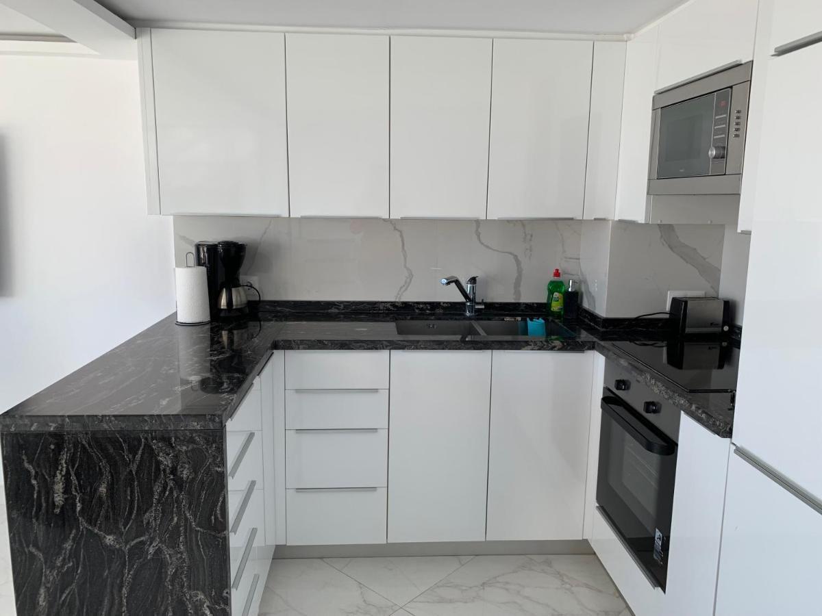 Skol 927A - Beachfront Central Luxury Penthouse 마르베야 외부 사진