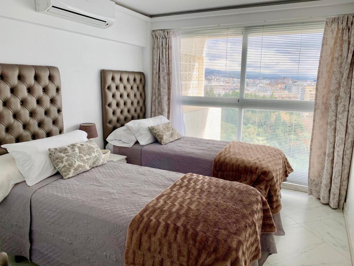 Skol 927A - Beachfront Central Luxury Penthouse 마르베야 외부 사진
